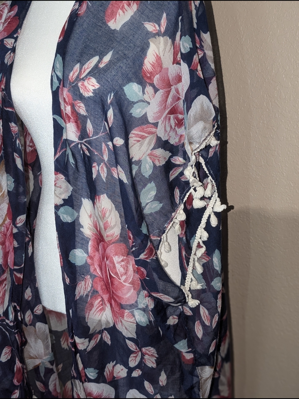 Riah Fashion Los Angeles Women's Floral Kimono - Cover Up Navy & Pink - Picture 2 of 4